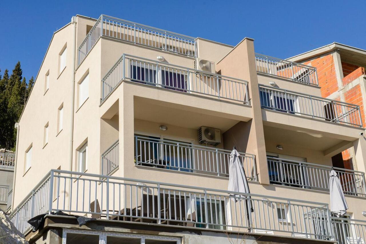 Apartmani Lela 杜巴 外观 照片