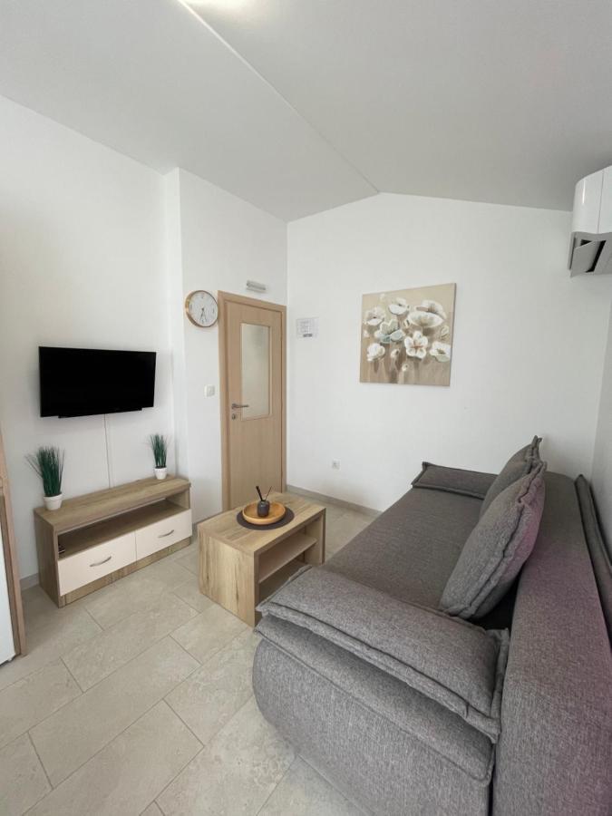 Apartmani Lela 杜巴 外观 照片