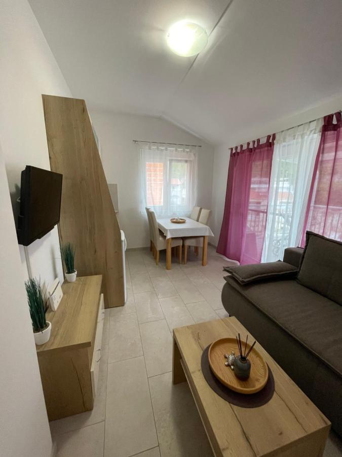 Apartmani Lela 杜巴 外观 照片