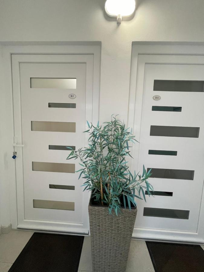 Apartmani Lela 杜巴 外观 照片