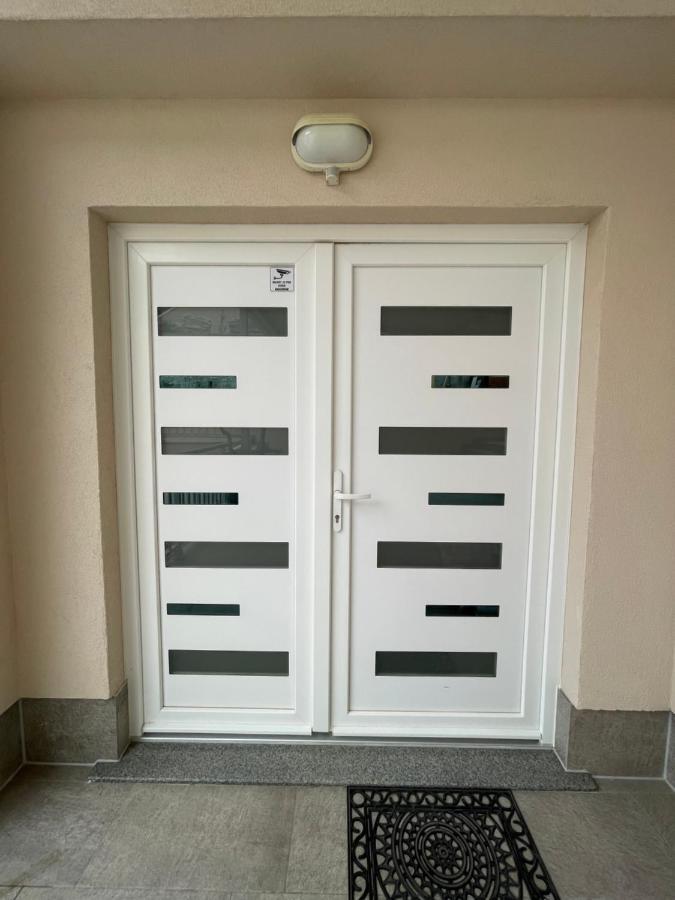 Apartmani Lela 杜巴 外观 照片